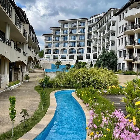 Appartamento In The Cliff & **** Obzor